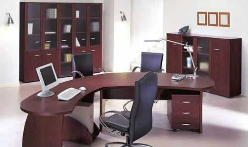Офисный стол